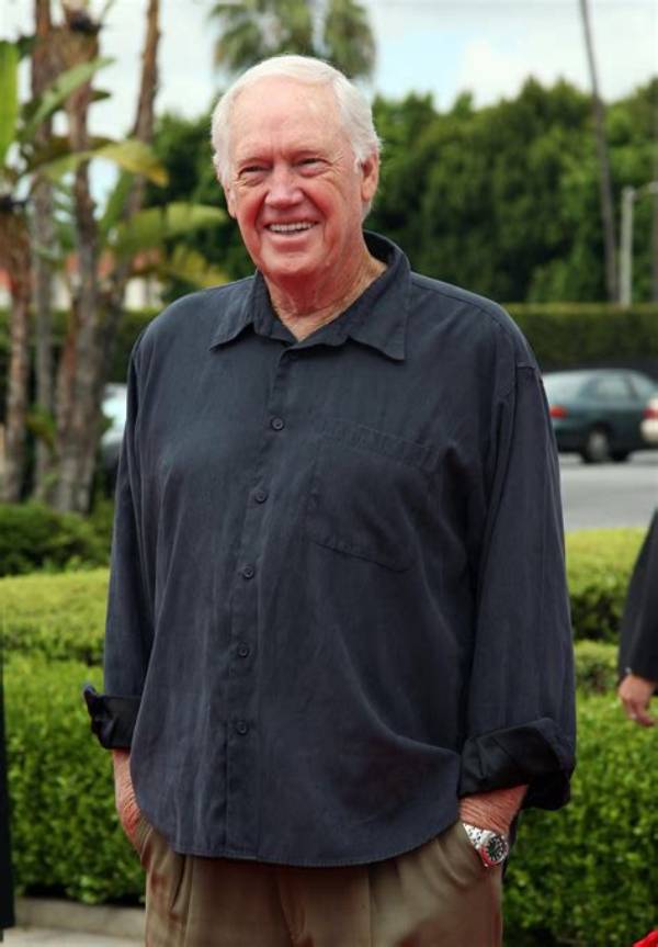 Ronny Cox Net Worth