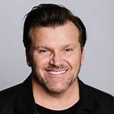 Russ Lee Net Worth