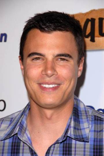 Ryan Sypek Net Worth