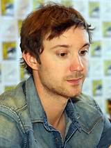 Sam Huntington Net Worth