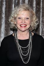 Sandra Dickinson Net Worth