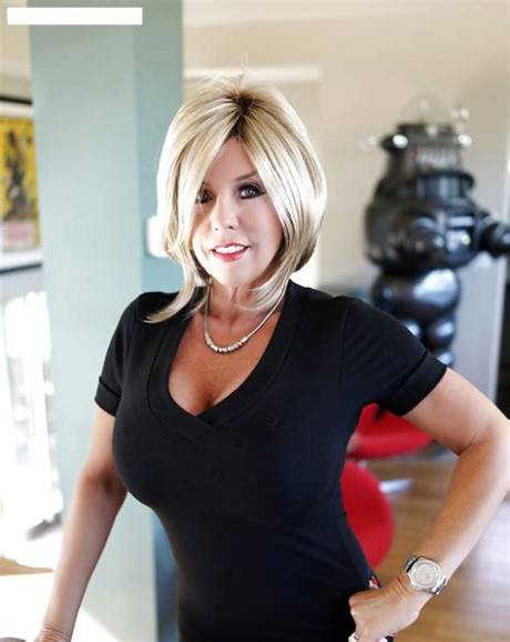 Sandra Otterson Net Worth