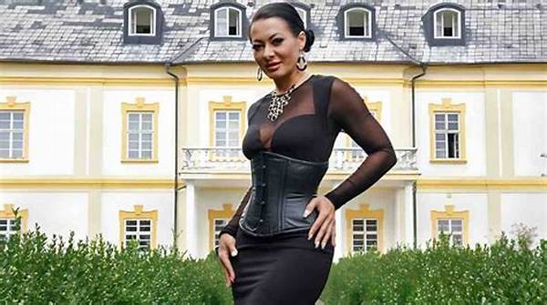 Sandra Romain Net Worth