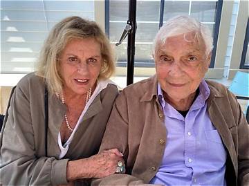 Sandy Greenberg Net Worth