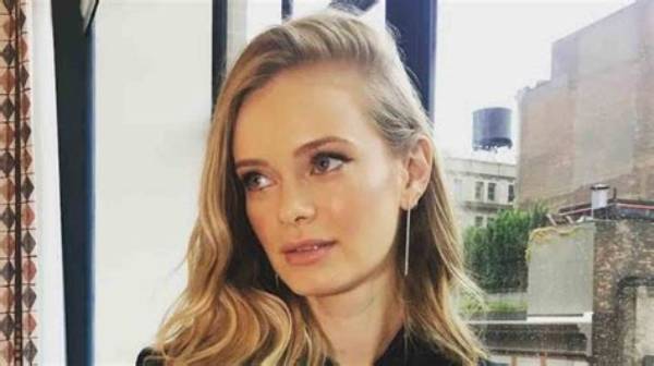 Sara Paxton Net Worth