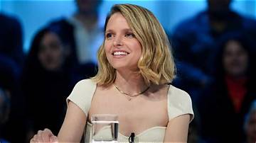 Sarah-Jeanne Labrosse Net Worth