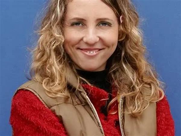 Saskia Bernaola Net Worth