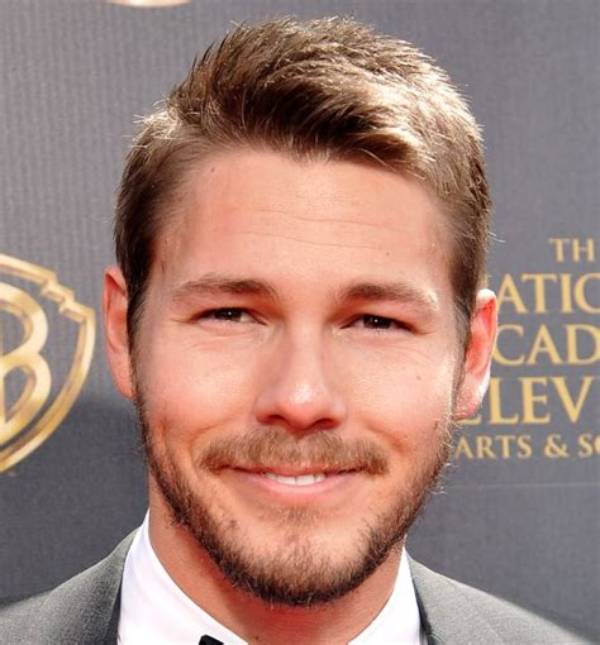 Scott Clifton Net Worth