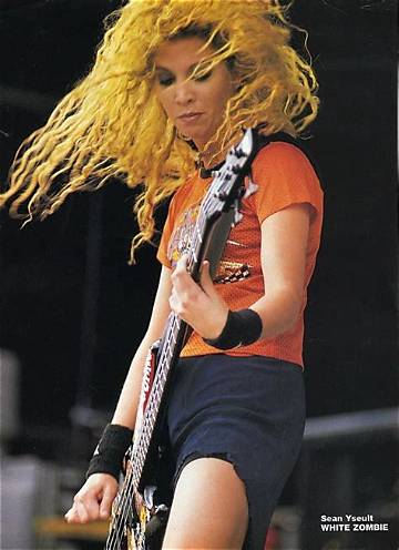 Sean Yseult Net Worth
