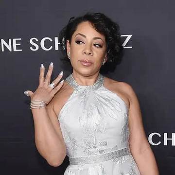 Selenis Leyva Net Worth