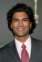 Sendhil Ramamurthy Net Worth