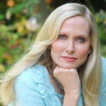 Shelley Smith Net Worth