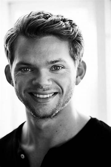 Sigurd Holmen Le Dous Net Worth