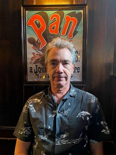 Simon Finney Net Worth