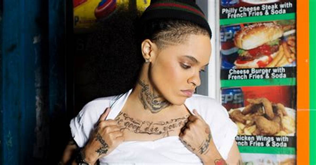Siya Net Worth
