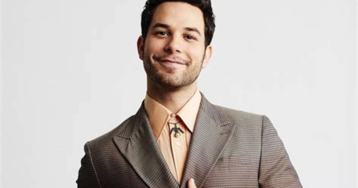 Skylar Astin Net Worth