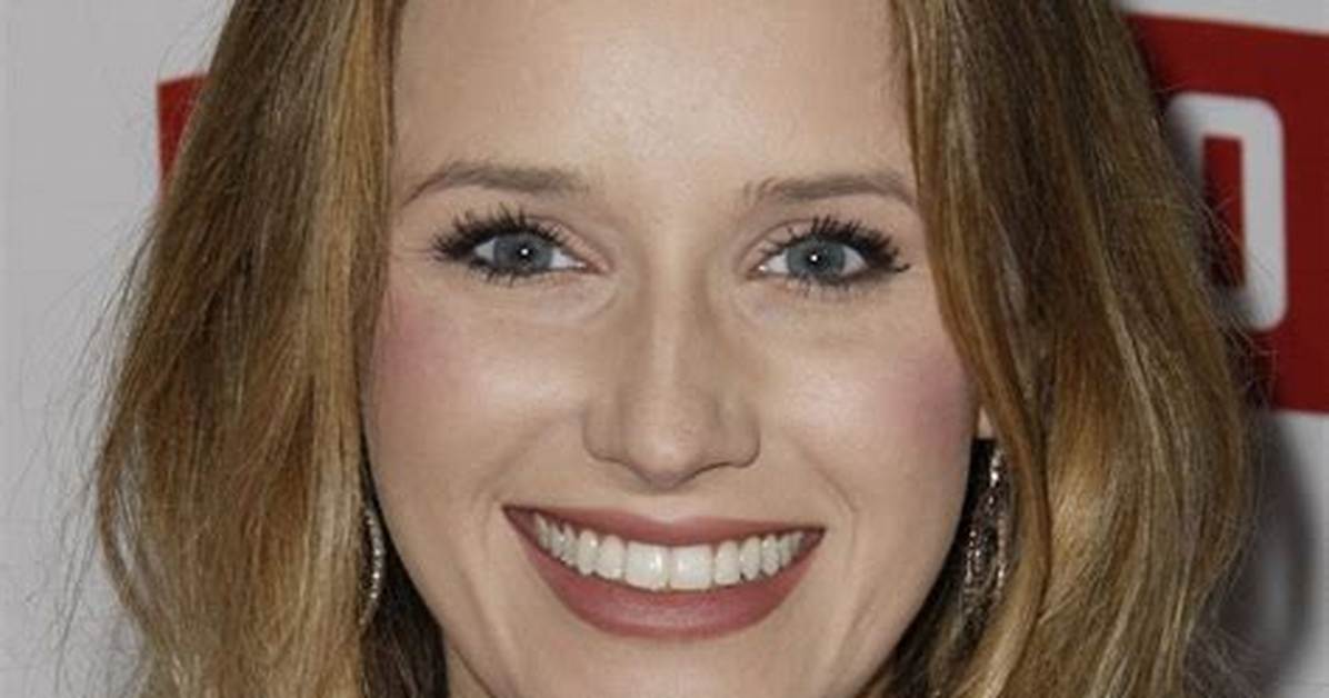 Sloane Avery Net Worth