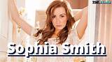 Sophia Smith Net Worth