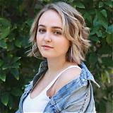 Sophie Reynolds Net Worth