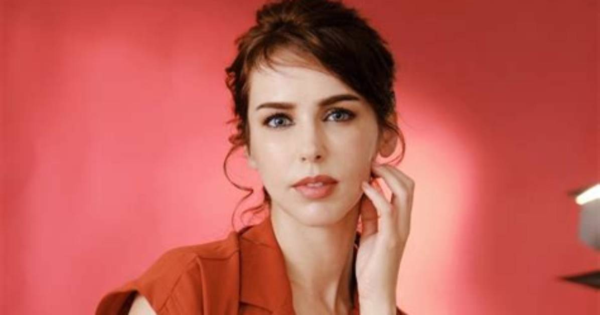 Stefanie Joosten Net Worth