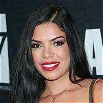 Suelyn Medeiros Net Worth