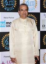 Suresh Wadkar Net Worth