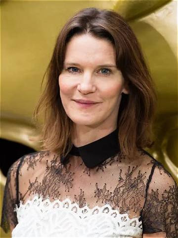 Susie Dent Net Worth