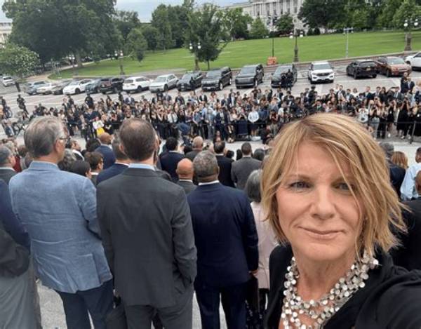 Susie Hatton Net Worth