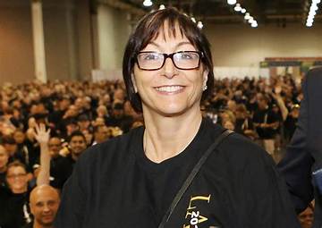 Suzanne Greco Net Worth