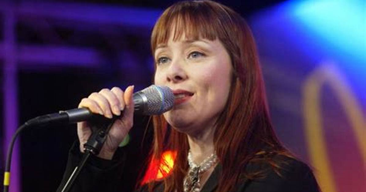 Suzanne Vega Net Worth