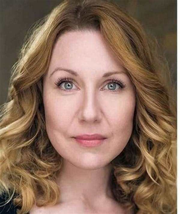 Suzie Frances Garton Net Worth