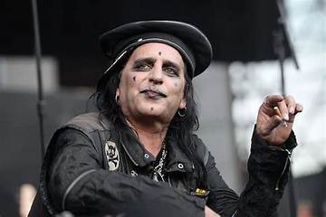 Taime Downe Net Worth