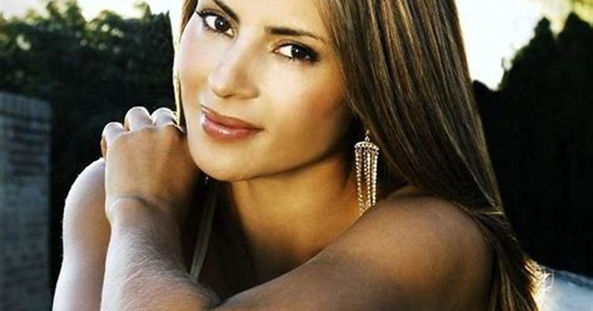 Tania G%C3%B3Mez Net Worth 600. Jpg