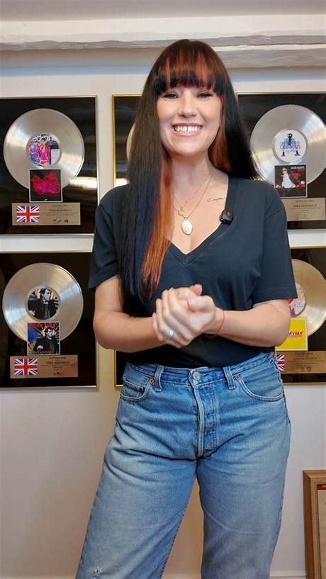 Tara Jones Net Worth