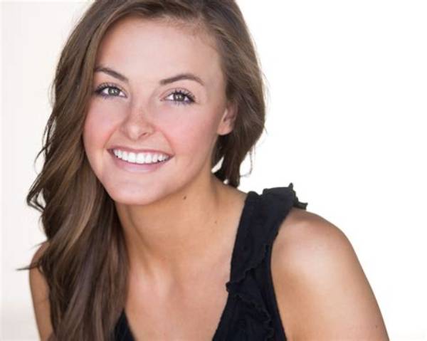 Telise Galanis Net Worth