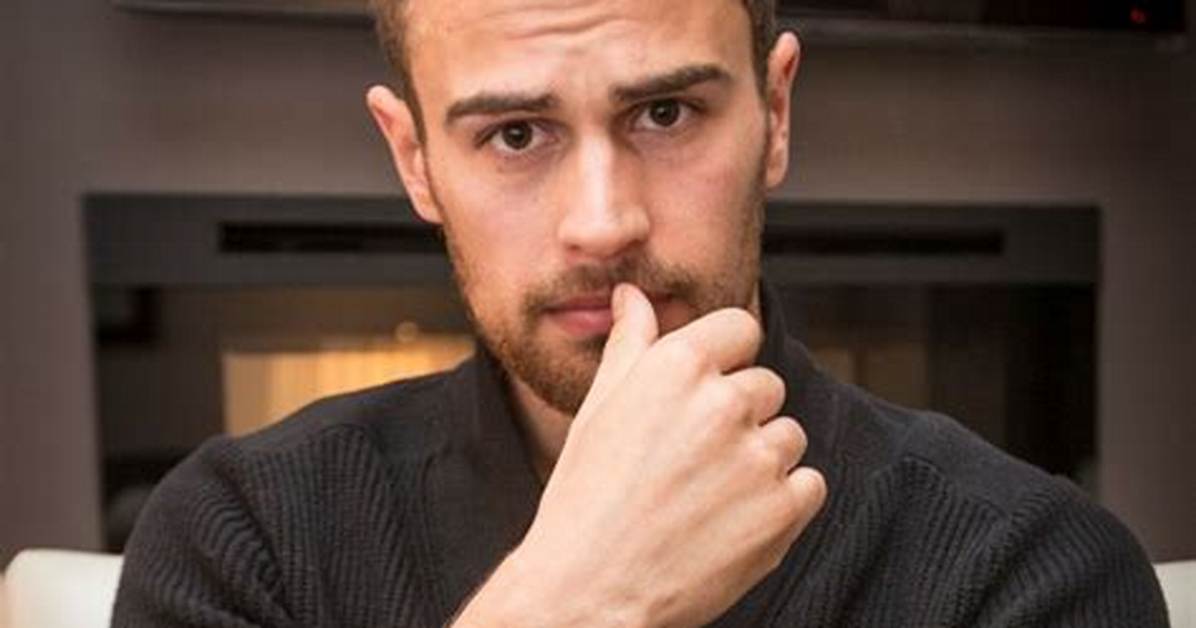 Theo Gladsteen Net Worth