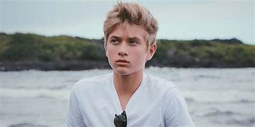 Thomas Kuc Net Worth, Ig, Wiki, Parents, Age