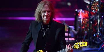 Tom Hamilton Net Worth