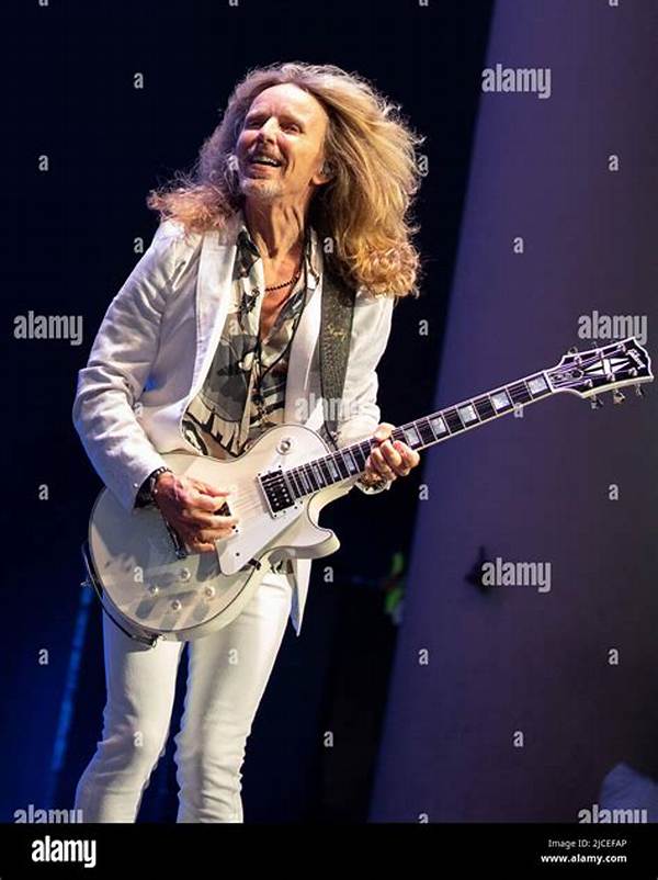 Tommy Shaw Net Worth