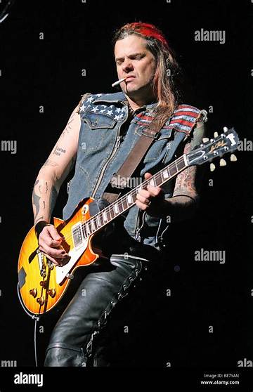 Tommy Skeoch Net Worth