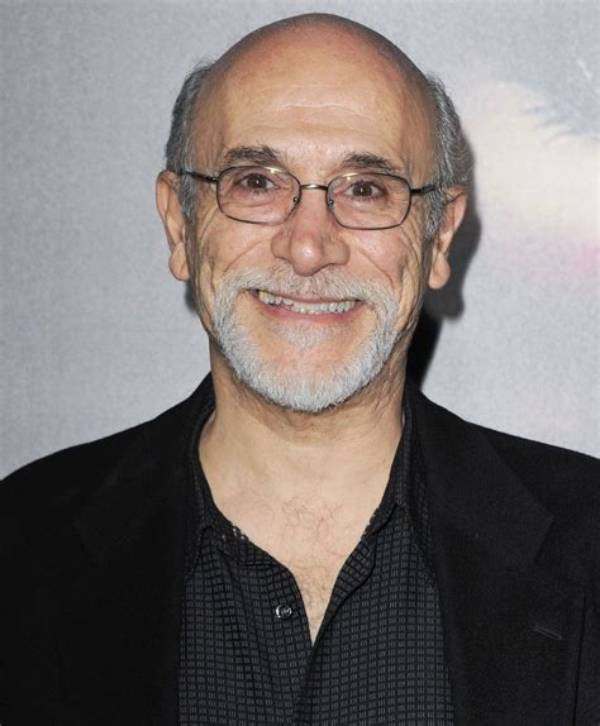 Tony Amendola Net Worth
