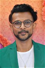 Utkarsh Ambudkar Net Worth