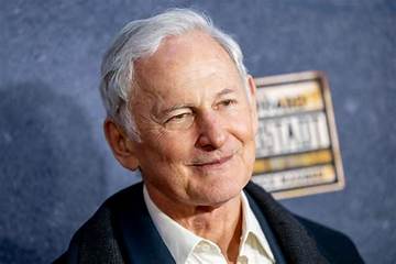 Victor Garber Net Worth