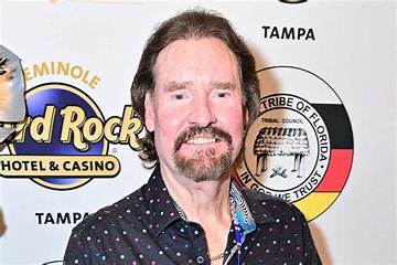 Wade Dooley Net Worth