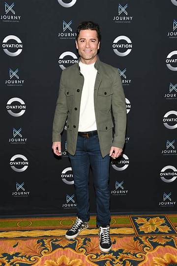 Yannick Bisson Net Worth