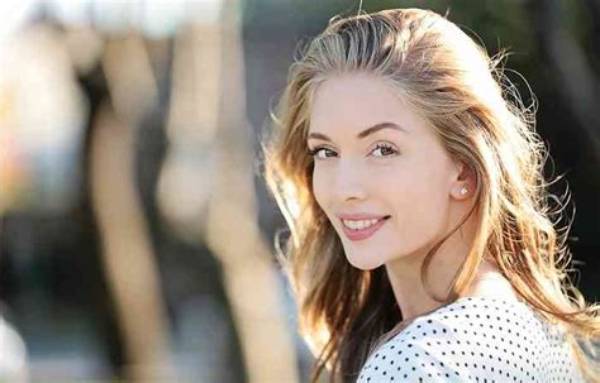 Yasemin Allen Net Worth