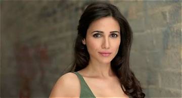 Yasmine Aker Net Worth