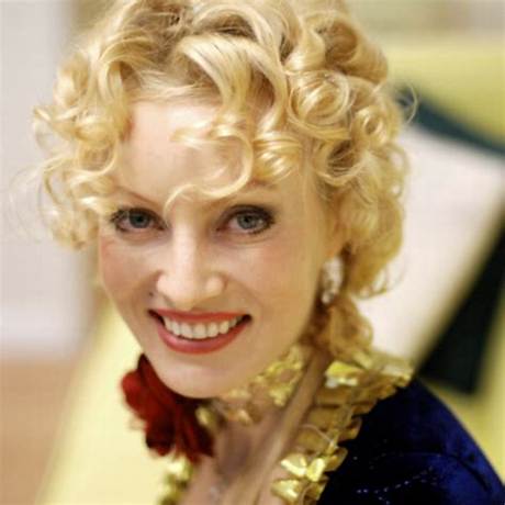 Yeva-Genevieve Lavlinski Net Worth