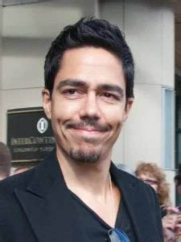 Zak Santiago Net Worth
