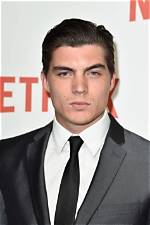 Zane Holtz Net Worth